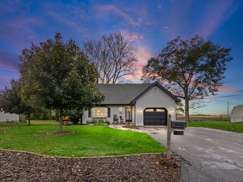 210 S Virginia Street, Coal City, IL, 60416 | Card Image