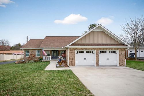 880 Shady Ln, Cookeville, TN, 38501-3846 | Card Image