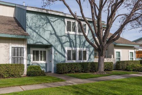 1018 Condor Ln, Foster City, CA, 94404-1439 | Card Image