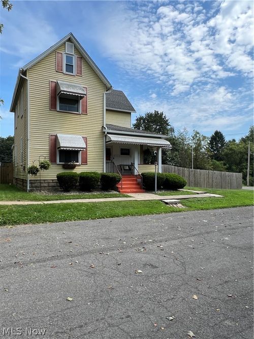 108 Thomas St, East Palestine, OH, 44413-1874 | Card Image