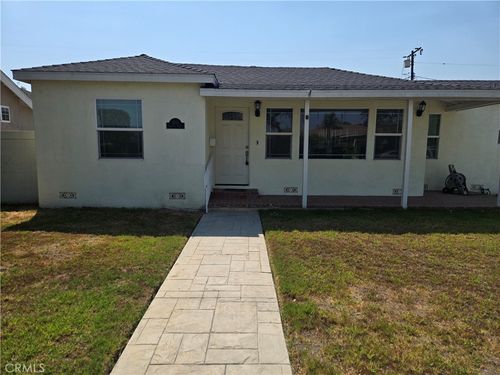 11031 Saratoga Dr, Los Alamitos, CA, 90720-2637 | Card Image