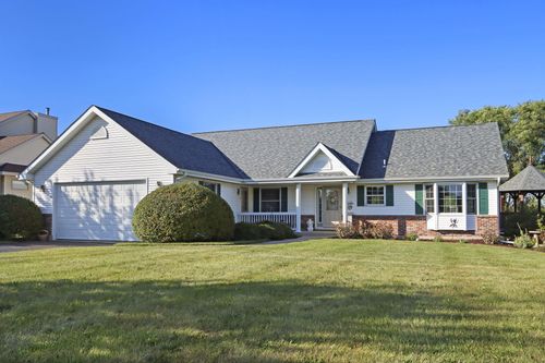 2144 Blue Heron Dr, Delavan, WI, 53115-3948 | Card Image