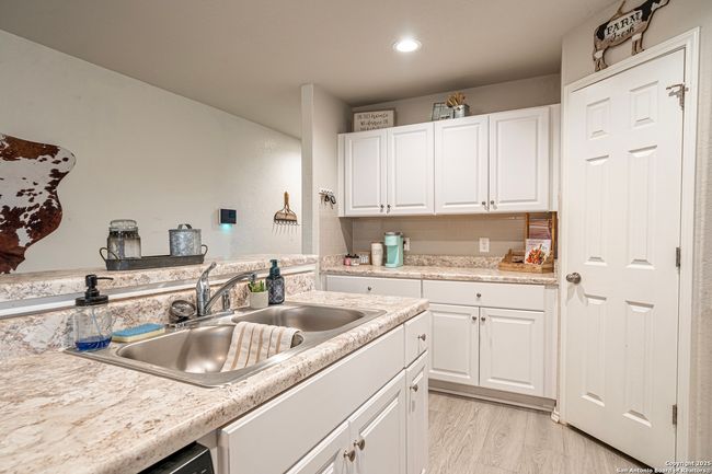 14616 Stable Spgs, House other with 4 bedrooms, 2 bathrooms and null parking in Elmendorf TX | Image 8