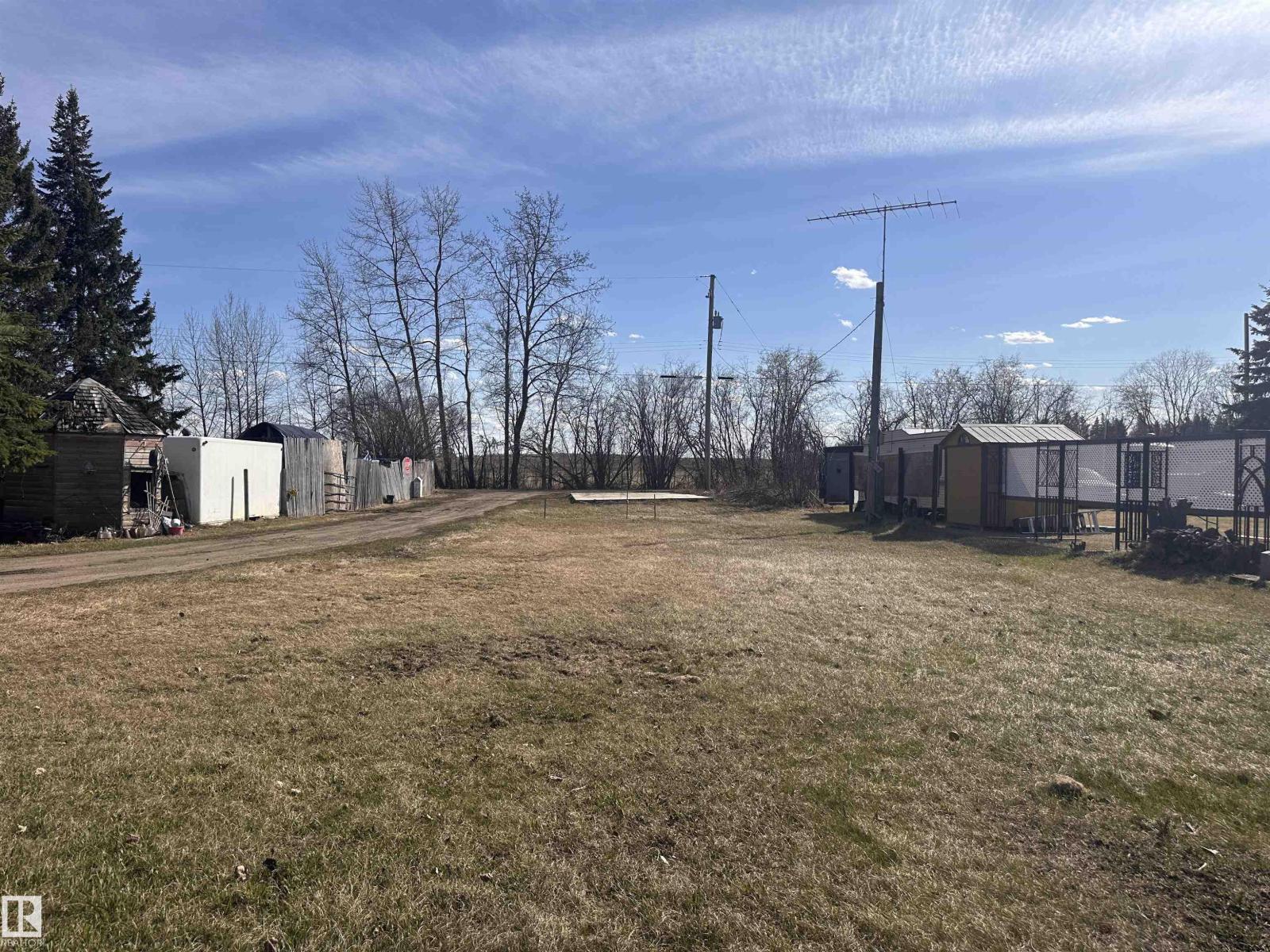 Land in Fawcett 4