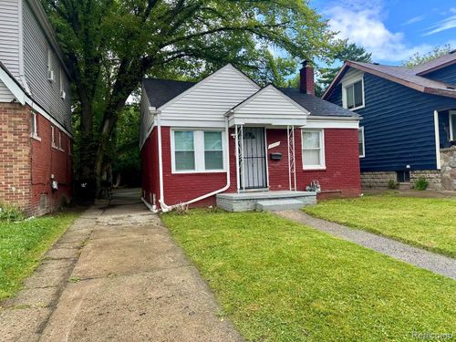 18445 Alcoy St, Detroit, MI, 48205-2737 | Card Image