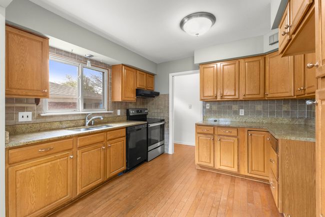 15167 Keppen Ave, House other with 4 bedrooms, 2 bathrooms and null parking in Allen Park MI | Image 12