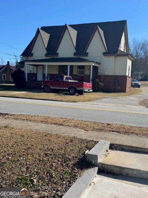 284 Newnan St, Franklin, GA, 30217-5683 | Card Image