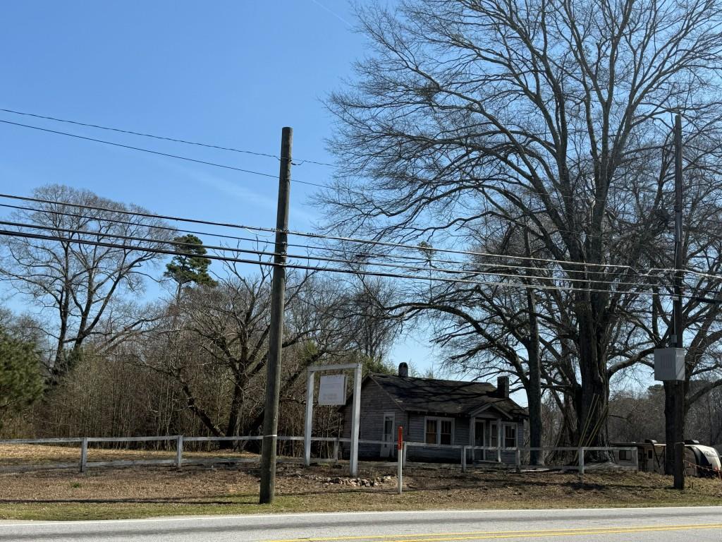 6998 S Sweetwater Rd, Lithia Springs, GA 30122