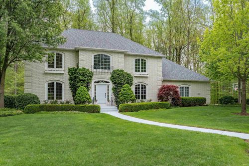 8610 Oakcliff Court, Fort Wayne, IN, 46825-7137 | Card Image