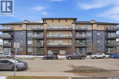 405-702 Hart Rd, Saskatoon, SK, S7M4P4 | Card Image