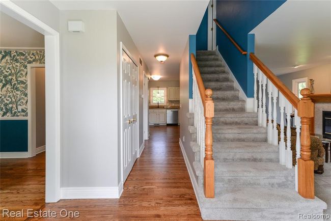 Foyer w/Beautiful Wood Flooring | Image 7