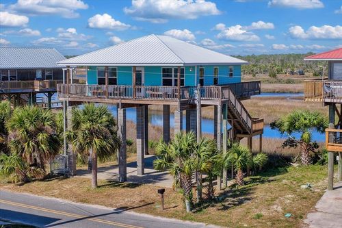 19018 Goodtime Dr, Perry, FL, 32348-1415 | Card Image