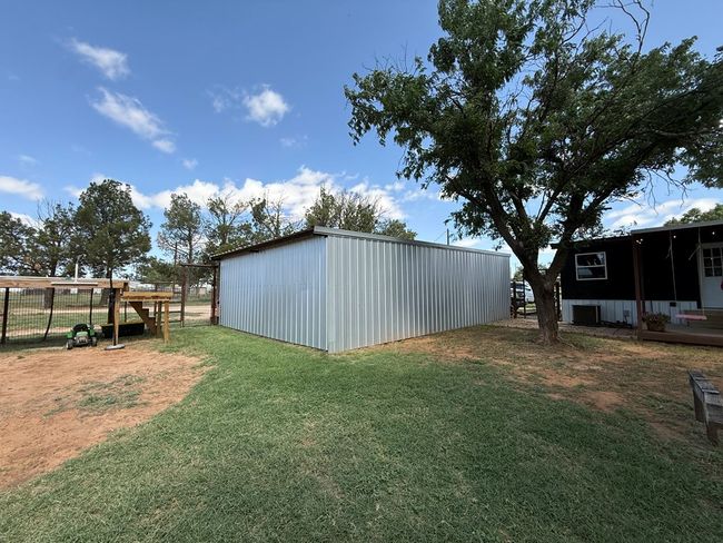 447 W Fm 1606, House other with 3 bedrooms, 2 bathrooms and 2 parking in Ira TX | Image 27