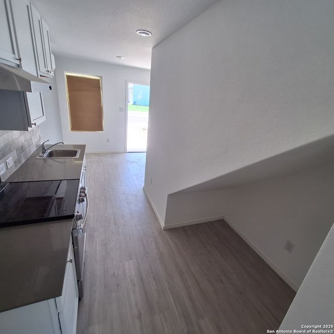 7808 Elm Run, House other with 2 bedrooms, 2 bathrooms and null parking in San Antonio TX | Image 10