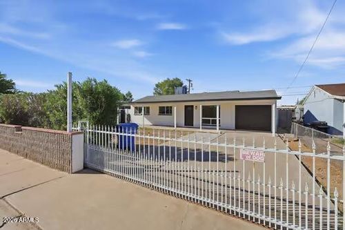 3820 W Encanto Blvd, Phoenix, AZ, 85009-1243 | Card Image