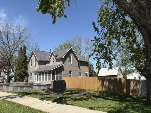 20 1st Ave Nw, Plainview, MN, 55964-1205 | Card Image