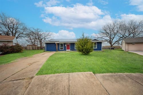 106 Glenview Pl, Hutchins, TX, 75141-4040 | Card Image