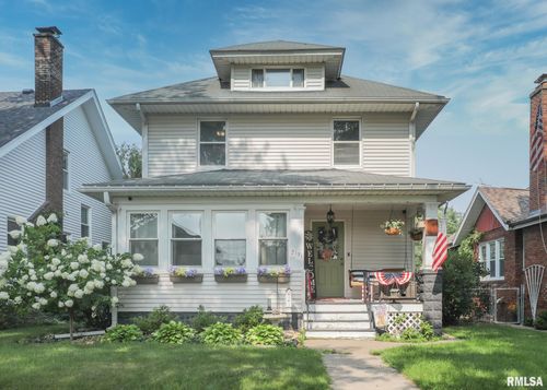 2131 15th Street A, Moline, IL, 61265-4821 | Card Image