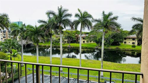 apt-401-7900 Camino Cir, Miami, FL, 33143-6704 | Card Image