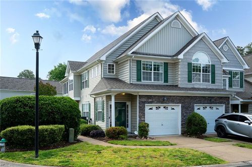 1702 Sawgrass Ln, Portsmouth, VA, 23703-2340 | Card Image