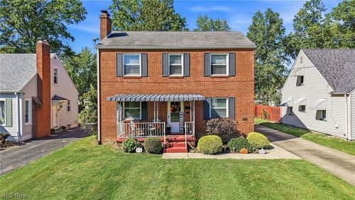 676 Central Parkway Ave Se, Warren, OH, 44484-4538 | Card Image