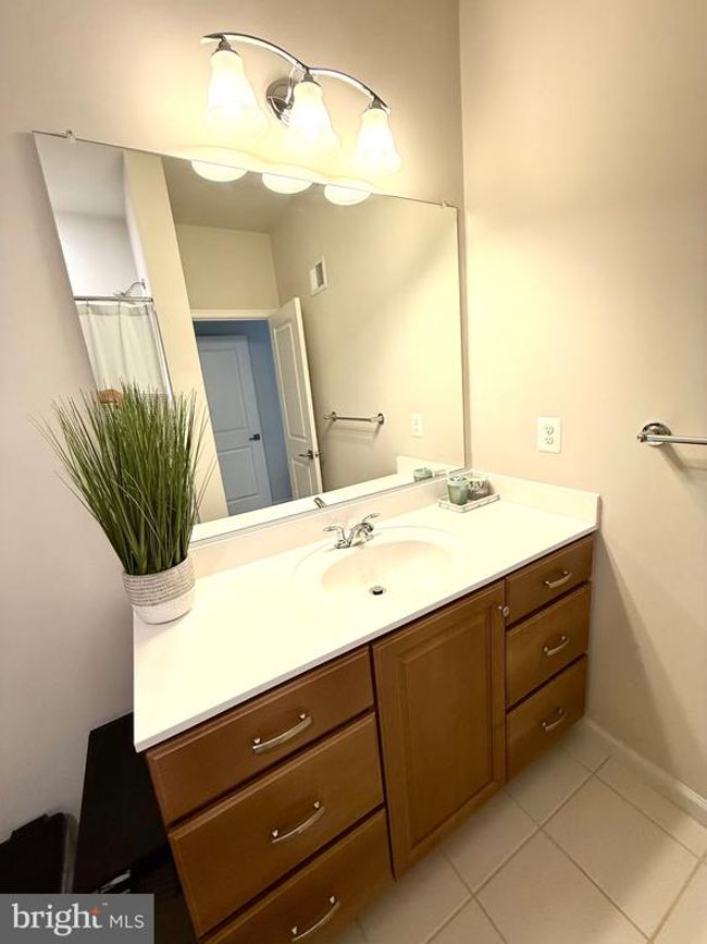 UNIT-103 - 23245 Milltown Knoll Sq, Condo with 2 bedrooms, 3 bathrooms and null parking in ASHBURN VA | Image 24