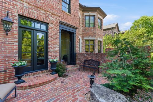 135B Woodmont Blvd, Nashville, TN, 37205 | Card Image