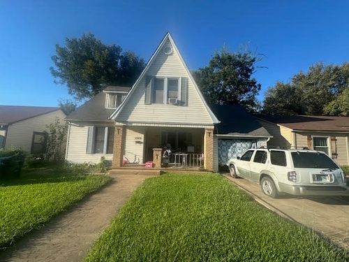1309 W Morton St, Denison, TX, 75020-1809 | Card Image
