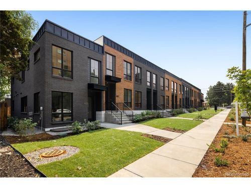 812 Dahlia St, Denver, CO, 80220-4211 | Card Image