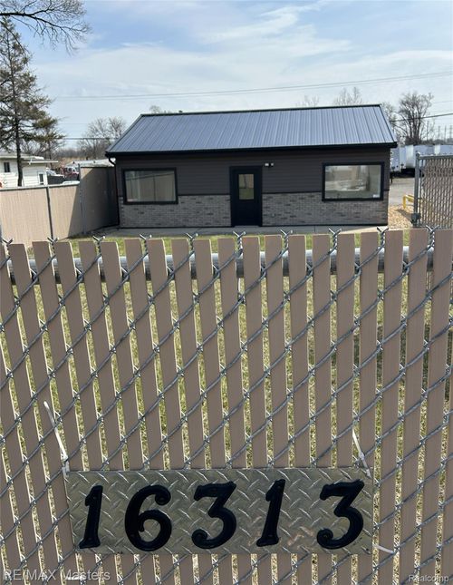 16313 Telegraph Rd., Taylor, MI, 48180 | Card Image