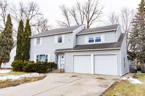 1020 12th St S, Moorhead, MN, 56560-3704 | Card Image