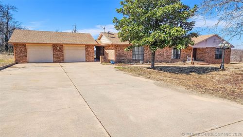 11590 Highway 9, Stigler, OK, 74462-2369 | Card Image