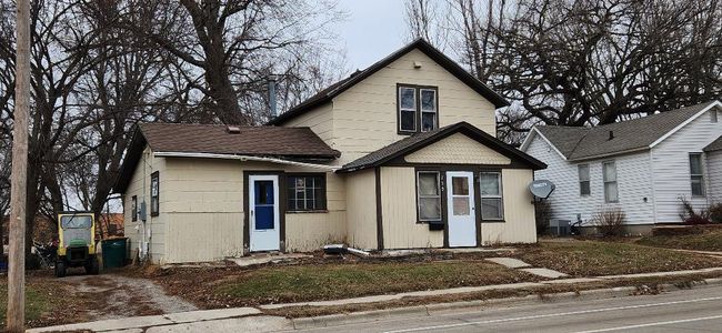 Front | Image 14