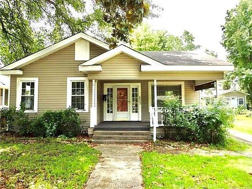 823 Fairview St, Shreveport, LA, 71104-4227 | Card Image