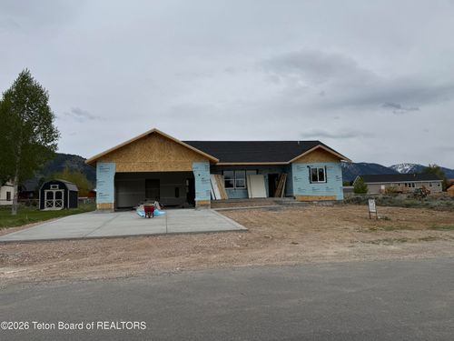 31 Brambleberry Dr, Star Valley Ranch, WY, 83127-5024 | Card Image