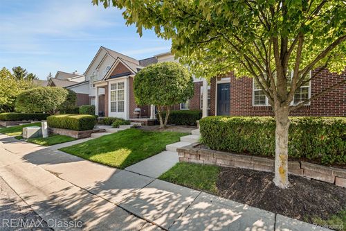 6104 Jasmine Dr, Commerce Twp, MI, 48390-5812 | Card Image