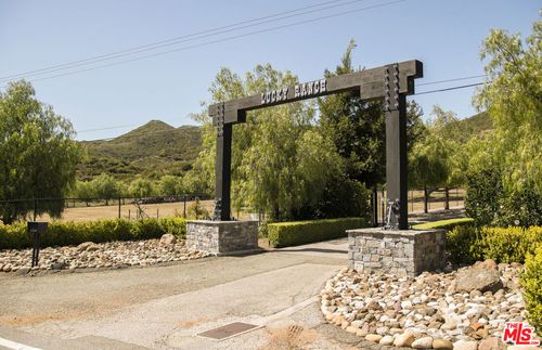 33269 Mulholland Hwy, Malibu, CA, 90265-2436 | Card Image