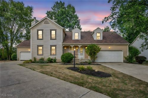 8037 Norriton Cir, North Canton, OH, 44720-5601 | Card Image