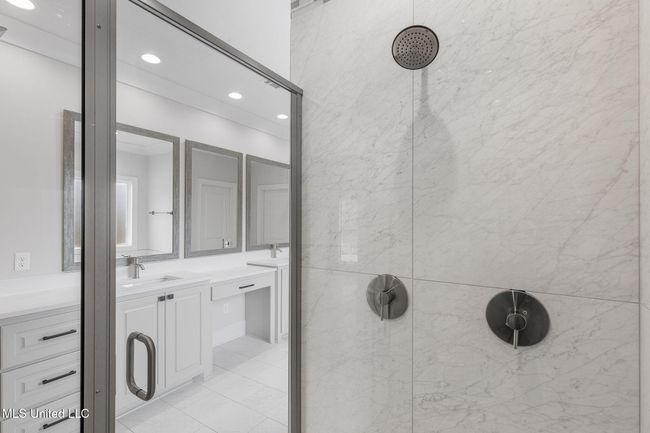 44-web-or-mls-202 Lizzy-49 | Image 43