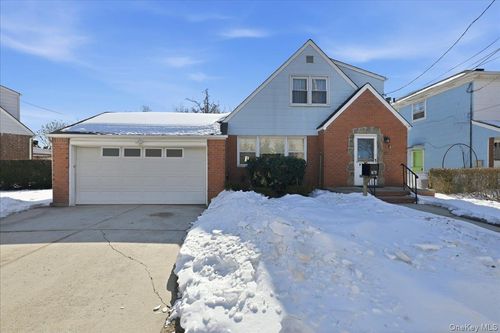 26 Terrace Ave, Hempstead, NY, 11550-3024 | Card Image