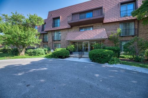 107-4000 Dundee Rd, Northbrook, IL, 60062-2148 | Card Image