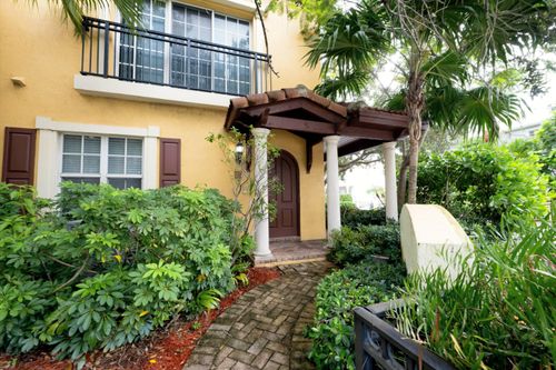 8-530 S Federal Hwy, Lake Worth Beach, FL, 33460-4681 | Card Image