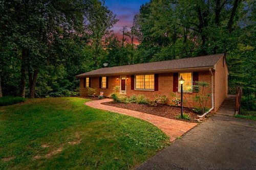 36 Cedarbrook Ln, Blue Ridge, VA, 24064-1313 | Card Image