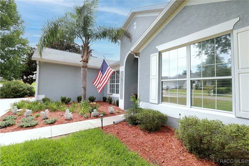 247 W Romany Loop, Beverly Hills, FL, 34465-8725 | Card Image