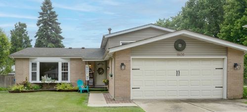 1909 E Maya Ln, Mount Prospect, IL, 60056-1613 | Card Image