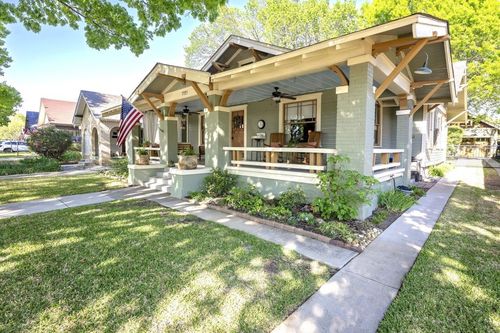 1921 5th Ave, Fort Worth, TX, 76110-6412 | Card Image