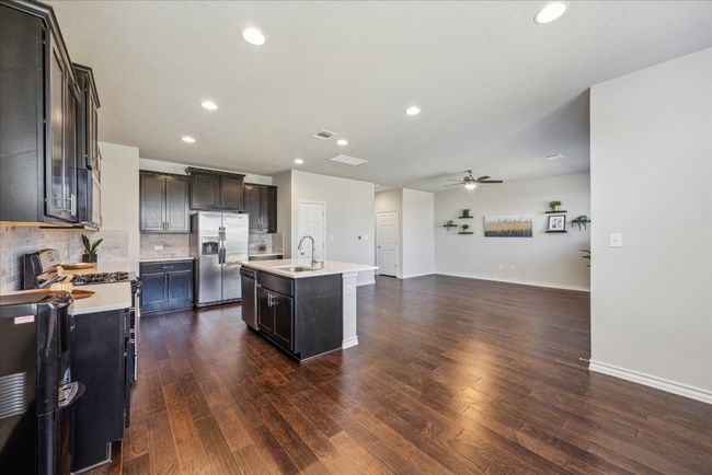 361 Silktassel Way, House other with 3 bedrooms, 3 bathrooms and 2 parking in Buda TX | Image 13