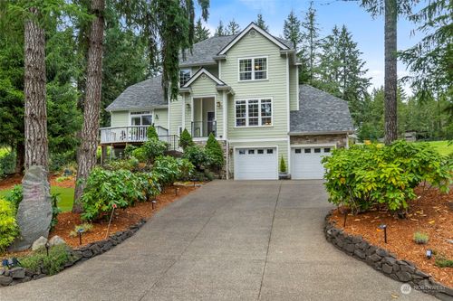 40 E Huckleberry Court, Union, WA, 98592 | Card Image