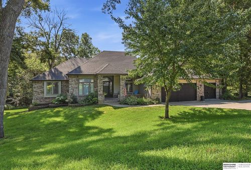 22565 Forrester Ln, Glenwood, IA, 51534-6331 | Card Image