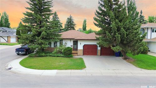 302 Swan Lane, Saskatoon, SK, S7J5B5 | Card Image